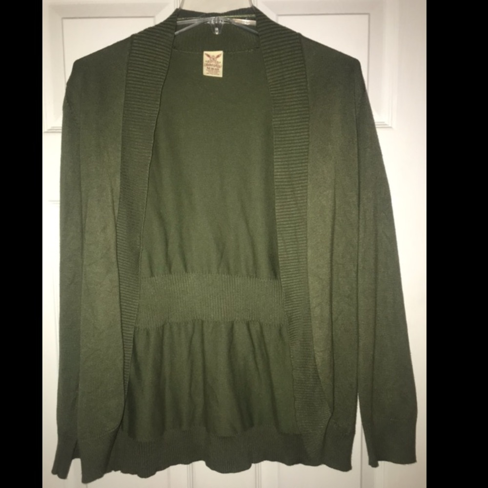Beautiful green cardigan for work